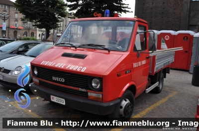 Iveco Daily I serie
Vigili del Fuoco
Comando Provinciale di Torino
VF 22513
Parole chiave: Iveco Daily_Iserie VF22513 Raduno_ANVVF_2011