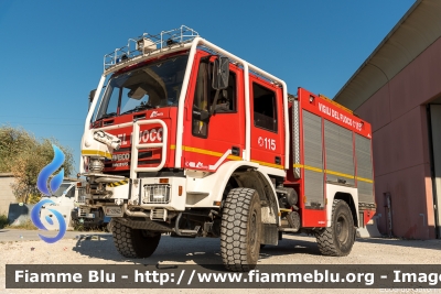 Iveco Grizzly 140E24 4x4 I serie
Vigili del Fuoco
Comando Provinciale di Pisa
Distaccamento Volontario di Ponsacco (PI)
AutoPompaSerbatoio allestimento Iveco-Magirus
VF 21942
Parole chiave: Iveco Grizzly_140E24_4x4_Iserie VF21942