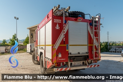 Iveco Grizzly 140E24 4x4 I serie
Vigili del Fuoco
Comando Provinciale di Pisa
Distaccamento Volontario di Ponsacco (PI)
AutoPompaSerbatoio allestimento Iveco-Magirus
VF 21942
Parole chiave: Iveco Grizzly_140E24_4x4_Iserie VF21942