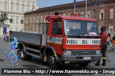 Iveco Zeta 65-12
Vigili del Fuoco
Comando Provinciale di Torino
Distaccamento Volontario di Giaveno (TO)
VF 22512
Parole chiave: Iveco Zeta_65-12 VF22512 Raduno_ANVVF_2011