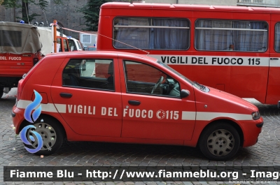 Fiat Punto II serie
Vigili del Fuoco
Comando Provinciale di Torino
VF 20960
Parole chiave: Fiat Punto_IIserie VF20960 Raduno_ANVVF_2011