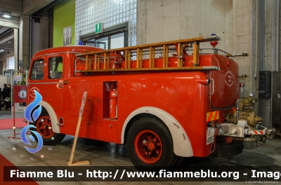 Fiat 640 N ASPI
Vigili del Fuoco
Corpo Permanente di Bolzano
Berufsfeuerwehr Bozen
VF 4060
Parole chiave: Fiat 640N ASPI VF4060 civil_protect_2016