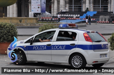 Fiat Grande Punto
Polizia Locale Genova
POLIZIA LOCALE YA 039 AH
Parole chiave: Fiat Grande_Punto POLIZIALOCALEYA039AH