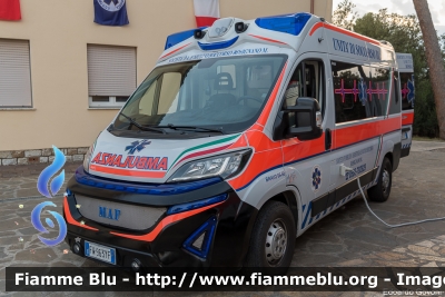 Fiat Ducato X290
Pubblica Assistenza Rosignano Marittimo ODV (LI)
Allestita MAF
Codice Automezzo: 100
Parole chiave: Fiat Ducato_X290 Ambulanza