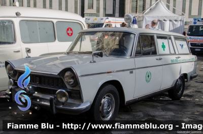 Fiat 2300
Pubblica Assistenza
Croce Verde e Salvamento Viareggio (LU)
Parole chiave: Fiat 2300 Misericordia_Firenze_770