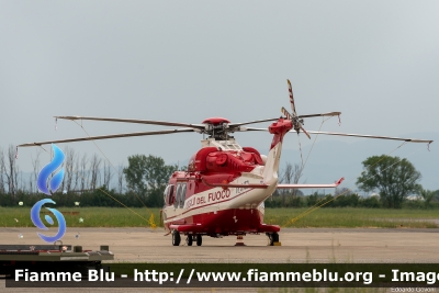 Leonardo AW139
Vigili del Fuoco
Servizio Aereo
Nucleo Elicotteri di Genova
Drago VF 152
Parole chiave: Leonardo AW139