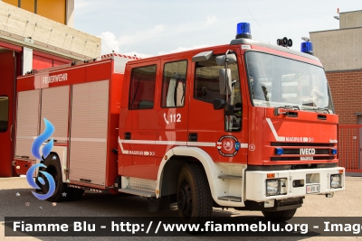 Iveco EuroFire 150E27 I serie
Vigili del Fuoco
Unione Distrettuale di Bolzano
Bezirksverband Bozen
Corpo Volontario di Gries - Bolzano
Freiwillige Feuerwehr Gries - Bozen
AutoPompaSerbatoio allestimento Iveco-Magirus
VF 0TL BZ
Parole chiave: Iveco EuroFire_150E27_Iserie VF0TLBZ