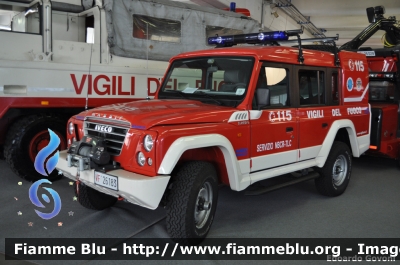 Iveco Massif pick up doppia cabina
Vigili del Fuoco
Comando Provinciale di Brescia
Nucleo NBCR - TLC
Fuoristrada allestimento Iveco-Magirus
VF 26183 
Parole chiave: Iveco Massif VF26183 Reas_2011