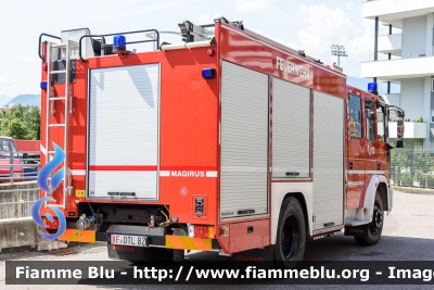 Iveco EuroFire 150E27 I serie
Vigili del Fuoco
Unione Distrettuale di Bolzano
Bezirksverband Bozen
Corpo Volontario di Gries - Bolzano
Freiwillige Feuerwehr Gries - Bozen
AutoPompaSerbatoio allestimento Iveco-Magirus
VF 0TL BZ
Parole chiave: Iveco EuroFire_150E27_Iserie VF0TLBZ