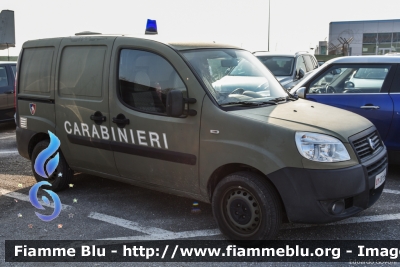 Fiat Doblò II serie
Carabinieri
Polizia Militare presso la 46° Brigata Aerea
AM CK 964
Parole chiave: Fiat Doblò_IIserie AMCK964