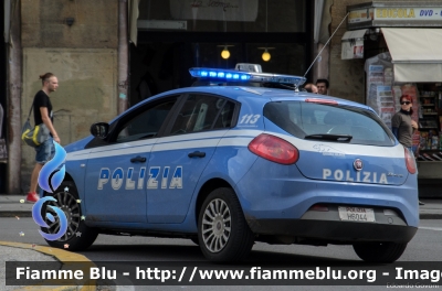 Fiat Nuova Bravo
Polizia di Stato
Squadra Volante
POLIZIA H6044
Parole chiave: Fiat Nuova_Bravo POLIZIAH6044