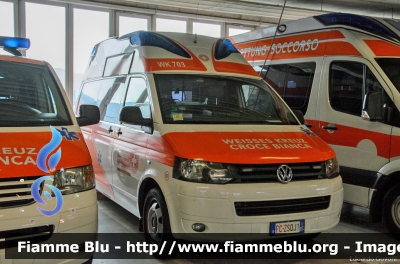 Volkswagen Transporter T5 restyle
Associazione Provinciale di Soccorso Croce Bianca (Bolzano)
Landesrettungverein Weisses Kreuz
Allestita Ambulanz Mobile - Hornis Blue
WK 703 - 680
PC ZS 0J1
Parole chiave: Volkswagen Transporter_T5_restyle Ambulanza PCZS0J1