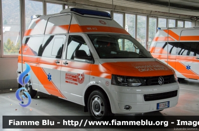 Volkswagen Transporter T5 restyle
Croce Bianca Bolzano
Weisses Kreuz Bozen
Allestita Ambulanz Mobile - Hornis Alpin
WK 412 - 781
PC ZS 0R4
Parole chiave: Volkswagen Transporter_T5_restyle Ambulanza PCZS0R4