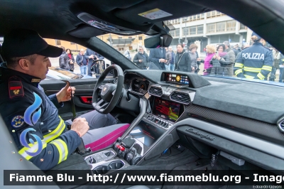 Lamborghini Urus Performante
Polizia di Stato
Polizia Stradale
Allestimento Lamborghini/Focaccia
POLIZIA M9450
Parole chiave: Lamborghini Urus_Performante POLIZIAM9450