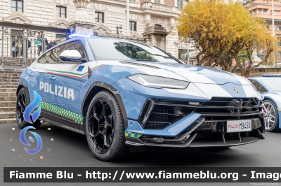 Lamborghini Urus Performante
Polizia di Stato
Polizia Stradale
POLIZIA M9450
Parole chiave: Lamborghini Urus_Performante POLIZIAM9450