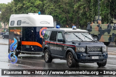 Land Rover Discovery 4
Carabinieri
Reggimento Carabinieri a Cavallo
esemplare con gancio traino per carrello ambulanza veterinaria
CC BJ 049
Parole chiave: Land-Rover Discovery_4 CCBJ049