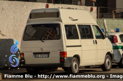 Volkswagen Transporter T4
Polizia Locale Milano
veicolo elettrico
Unità Mobile Videosorveglianza
Parole chiave: Volkswagen Transporter_T4