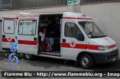 Fiat Ducato II serie
Croce Rossa Italiana
Comitato Provinciale di Reggio Emilia
Unità Cinofile
Ex Ambulanza allestita Aricar
CRI 14614
Parole chiave: Fiat Ducato_IIserie CRI14614 Reas_2014