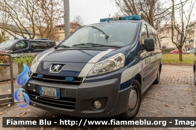 Peugeot Expert III serie
Polizia Locale Venezia
Codice Automezzo: 44
POLIZIA LOCALE YA 595 AL
Parole chiave: Peugeot Expert_IIIserie POLIZIALOCALEYA595AL