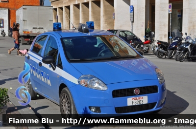 Fiat Grande Punto
Polizia di Stato
POLIZIA H3203
Parole chiave: Fiat Grande_Punto POLIZIAH3203