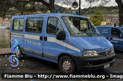 Fiat Ducato III serie
Polizia di Stato
POLIZIA F0119
Parole chiave: Fiat Ducato_IIIserie POLIZIAF0119 Fai_Varignano_2017