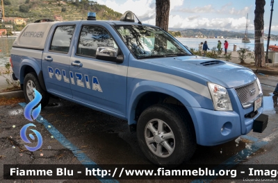 Isuzu D-Max I serie restyle
Polizia di Stato
Artificieri
Allestito Maritan
Decorazione Grafica Artlantis
POLIZIA H2972
Parole chiave: Isuzu D-Max_Iserie_restyle POLIZIAH2972 Fai_Varignano_2017