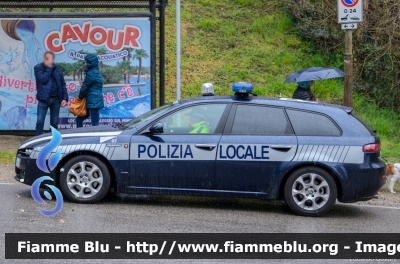 Alfa Romeo 159 Sportwagon
Polizia Locale Comune di Valeggio sul Mincio (VR)
Allestita Polar Special Car
POLIZIA LOCALE YA 847 AC
Parole chiave: Alfa-Romeo 159_Sportwagon POLIZIALOCALEYA847AC