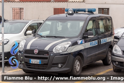 Fiat Doblò III serie
Polizia Locale Venezia
Codice Automezzo: 42
Allestito Ciabilli
POLIZIA LOCALE YA 415 AH
Parole chiave: Fiat Doblò_IIIserie POLIZIALOCALEYA415AH