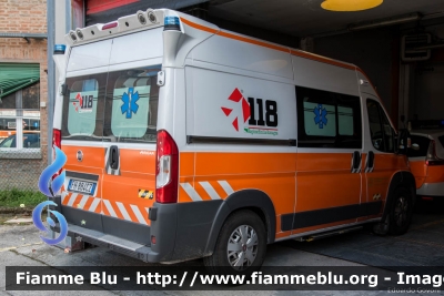 Fiat Ducato X290
118 Ferrara Soccorso
Azienda Ospedaliera Universitaria di Ferrara
Ambulanza "ECHO 02" 
Allestita Aricar
Parole chiave: Fiat Ducato_X290 Ambulanza