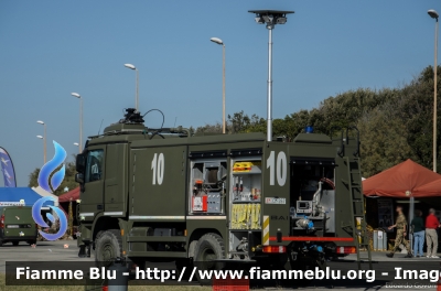 Mercedes-Benz Actros 1844 4x4 III serie 
Aereonautica Militare Italiana
46° Brigata Aerea
Servizio Antincendio
Allestimento Bai
AM CM 267 
Parole chiave: Mercedes-Benz Actros_1844_4x4_IIIserie AMCM267 Festa_Folgore_2014