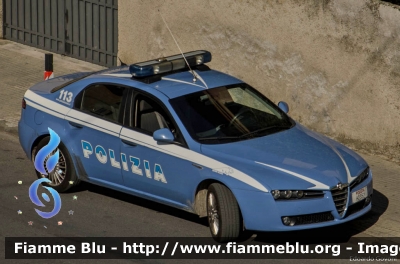 Alfa-Romeo 159
Polizia di Stato
Squadra Volante
POLIZIA H2352
Parole chiave: Alfa-Romeo 159 POLIZIAH2352