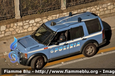 Land-Rover Discovery 3
Polizia di Stato
Reparto Mobile
POLIZIA H1005
Parole chiave: Land-Rover Discovery_3 POLIZIAH1005