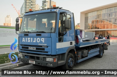 Iveco EuroCargo I serie
Polizia di Stato
Carro soccorso e recupero
Allestimento Isoli
POLIZIA F0757
Parole chiave: Iveco EuroCargo_Iserie POLIZIAF0757 Festa_Polizia_2017