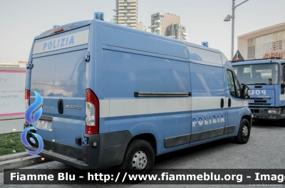 Fiat Ducato X250
Polizia di Stato
POLIZIA H2425
Parole chiave: Fiat Ducato_X250 POLIZIAH2425 Festa_Polizia_2017