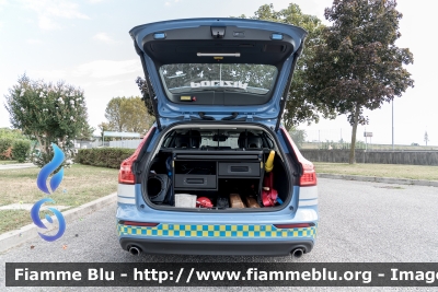 Volvo V60 II serie
Polizia di Stato
Polizia Stradale in servizio sulla rete autostradale di Autovie Venete
allestito Focaccia
POLIZIA M5129
Parole chiave: Volvo V60_IIserie POLIZIAM5129