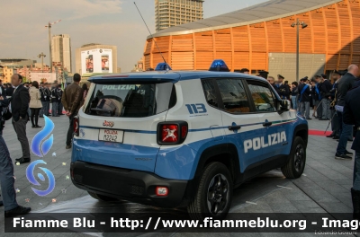 Jeep Renegade
Polizia di Stato
Reparto Prevenzione Crimine
Decorazione grafica Artlantis
POLIZIA M2242
Parole chiave: Jeep Renegade POLIZIAM2242 Festa_Polizia_2017