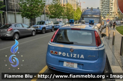 Fiat Grande Punto
Polizia di Stato
Servizio Aereo
POLIZIA H7266
Parole chiave: Fiat Grande_Punto POLIZIAH7266 Festa_Polizia_2017