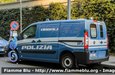 Fiat Scudo IV serie
Polizia di Stato
Unità Cinofile
POLIZIA M0495
Parole chiave: Fiat Scudo_IVserie POLIZIAM0495 Festa_Polizia_2017