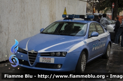 Alfa Romeo 159
Polizia di Stato
Polizia Stradale
POLIZIA F7308
Parole chiave: Alfa-Romeo 159 POLIZIAF7308