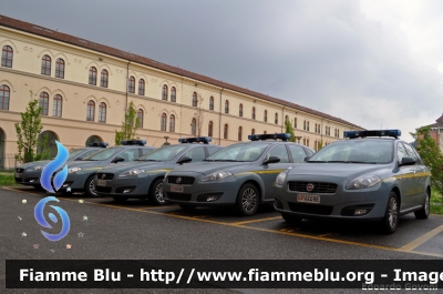 Fiat Nuova Croma II serie
Guardia di Finanza
GdiF 444 BE

Si ringrazia l'Ufficio Motorizzazione del Comando Generale della Guardia di Finanza per la disponibilità
Parole chiave: Fiat Nuova_Croma_IIserie GdiF444BE