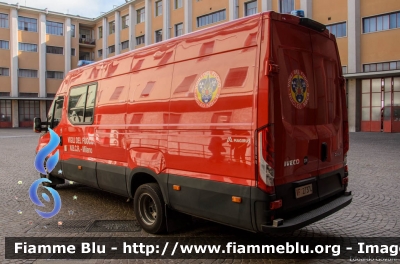 Iveco Daily VI serie
Vigili del Fuoco
Comando Provinciale di Milano - Via Messina
Nucleo N.B.C.R.
Allestimento Magirus
VF 27374
Parole chiave: Iveco Daily_VIserie VF27374