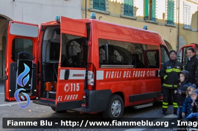 Fiat Ducato X250
Vigili del Fuoco
Comando Provinciale di Pisa
Nucleo NBCR
VF 26391
Parole chiave: Fiat Ducato_X250 VF26391 Befana_Vigili_del_Fuoco_2015