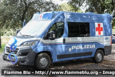 Fiat Ducato X290
Polizia di Stato
Servizio Sanitario
Nuova Livrea
Allestita Boneschi
Decorazione Grafica Artlantis
POLIZIA M2210
Parole chiave: Fiat Ducato_X290 Ambulanza POLIZIAM2210 Festa_della_Polizia_2018