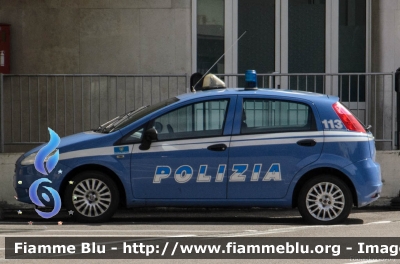 Fiat Grande Punto
Polizia di Stato
Polizia di Frontiera
POLIZIA H2059
Parole chiave: Fiat Grande_Punto POLIZIAH2059