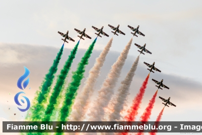 Aermacchi MB339PAN
Aeronautica Militare Italiana
313° Gruppo Addestramento Acrobatico
Stagione esibizioni 2021
60° anniversario PAN
Parole chiave: Aermacchi MB339PAN