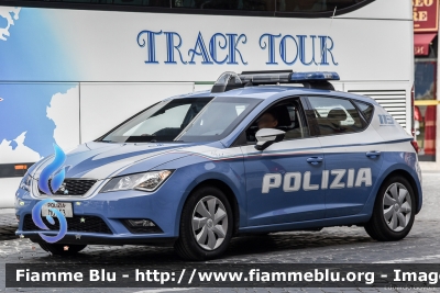 Seat Leon III serie
Polizia di Stato
Squadra Volante
Allestimento NCT Nuova Carrozzeria Torinese
Decorazione Grafica Artlantis
POLIZIA M0653
Parole chiave: Seat Leon_IIIserie POLIZIAM0653