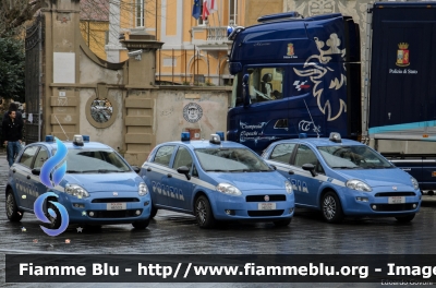 Fiat Punto VI serie
Polizia di Stato
Polizia delle Comunicazioni
POLIZIA H6503
Parole chiave: Fiat Punto_VIserie POLIZIAH6503 Una_vita_da_social_2015