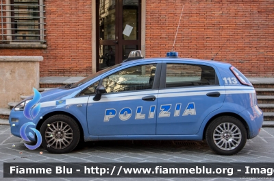 Fiat Punto VI serie
Polizia di Stato
Polizia delle Comunicazioni
POLIZIA H6506
Parole chiave: Fiat Punto_VIserie POLIZIAH6506