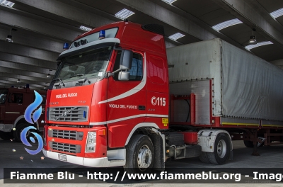 Volvo FH 420 II serie
Vigili del Fuoco
Comando Provinciale di Roma
SCA - Scuole Centrali Antincendio
di Roma Capannelle
VF25306
Parole chiave: Volvo FH_420_IIserie VF25306