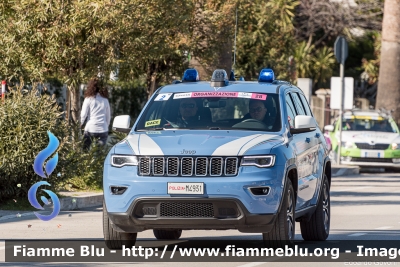 Jeep Grand Cherokee
Polizia di Stato
Polizia Stradale
POLIZIA M4931
in scorta alla Tirreno Adriatico 2022
Vettura "2"
Parole chiave: Jeep Grand_Cherokee POLIZIAM4931